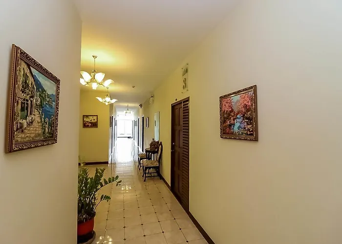 Nida Srinakarin 18 Prawet Aparthotel